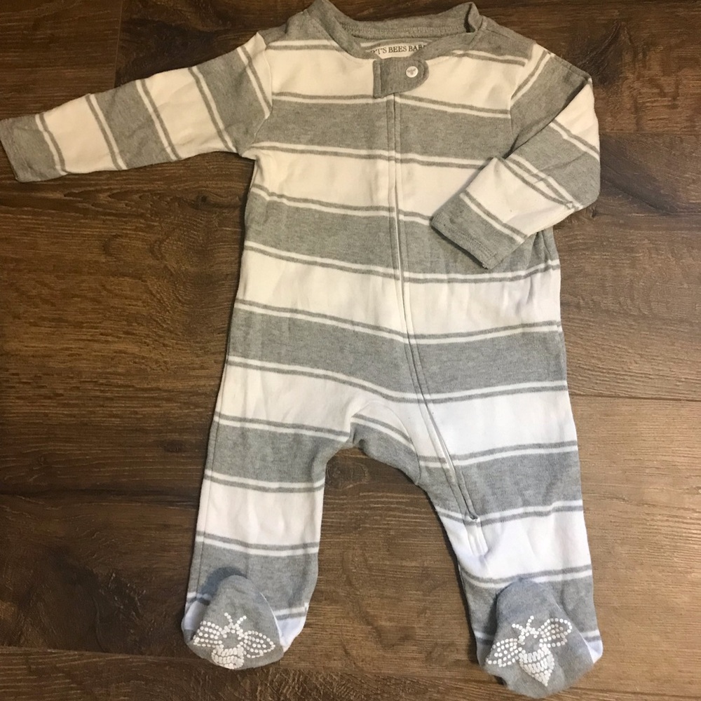 Burt’s Bees 🐝 striped footies